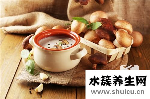 蘑菇三鮮湯