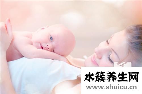 新生兒睡覺翻白眼