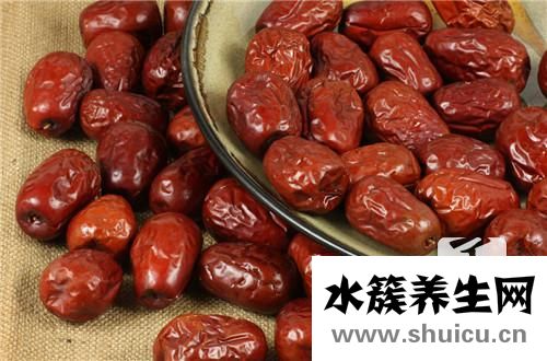 銀耳蓮子紅棗湯