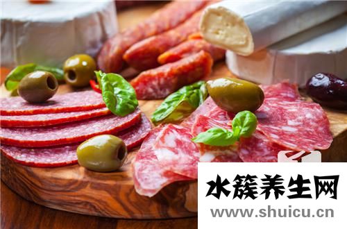 藜蒿炒臘肉