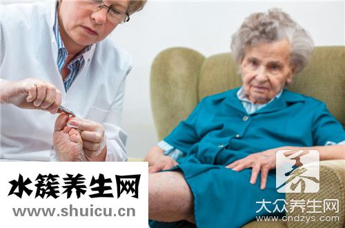 手指指甲邊緣一按就疼