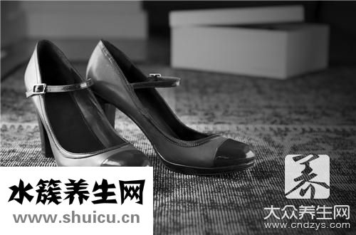 腳大穿什么鞋好看