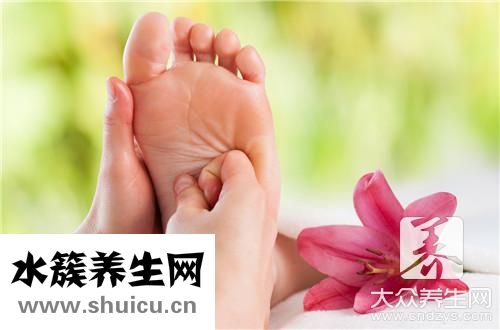腳趾頭腫了