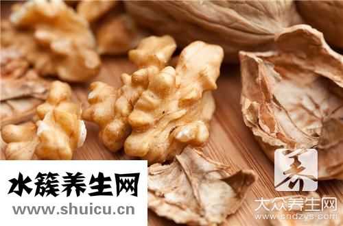 剝核桃