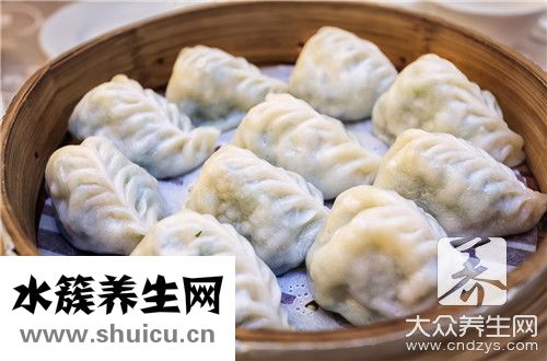 羊肉餃子餡配蔬菜