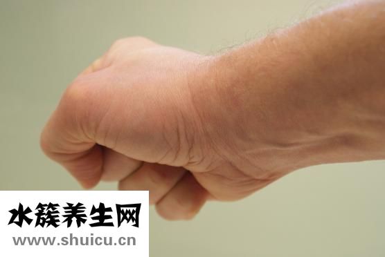 張力性水泡