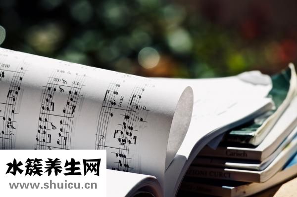 打嗝什么原因