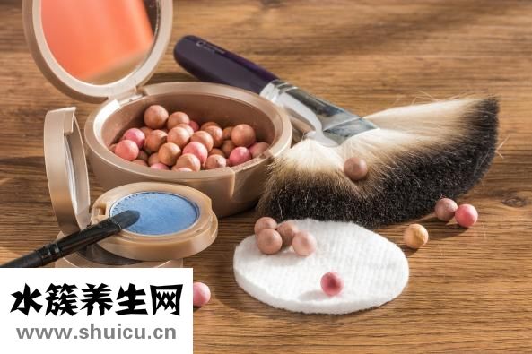 眼線膏怎么用