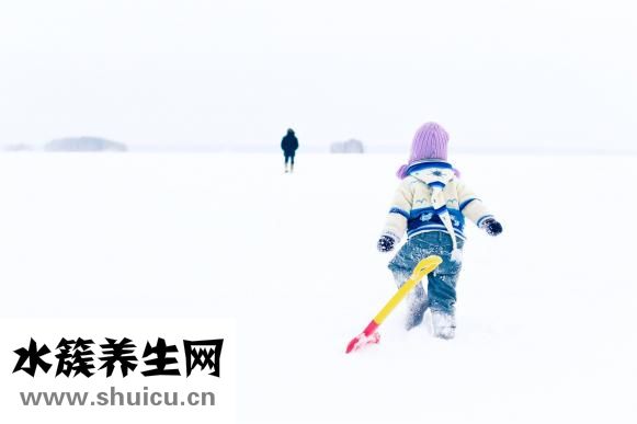 如何消除魚尾紋