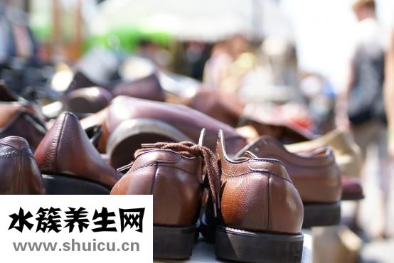 靴子窄怎么辦